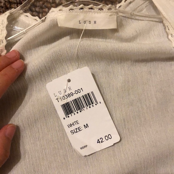 Long white flowy vest - Picture 4 of 4